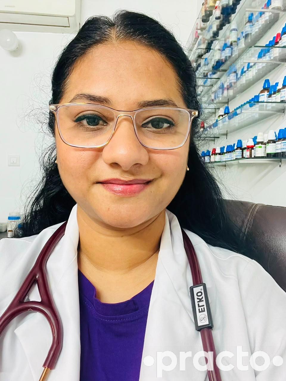 Dr. Damini Vyas Homoeopath in Delhi
