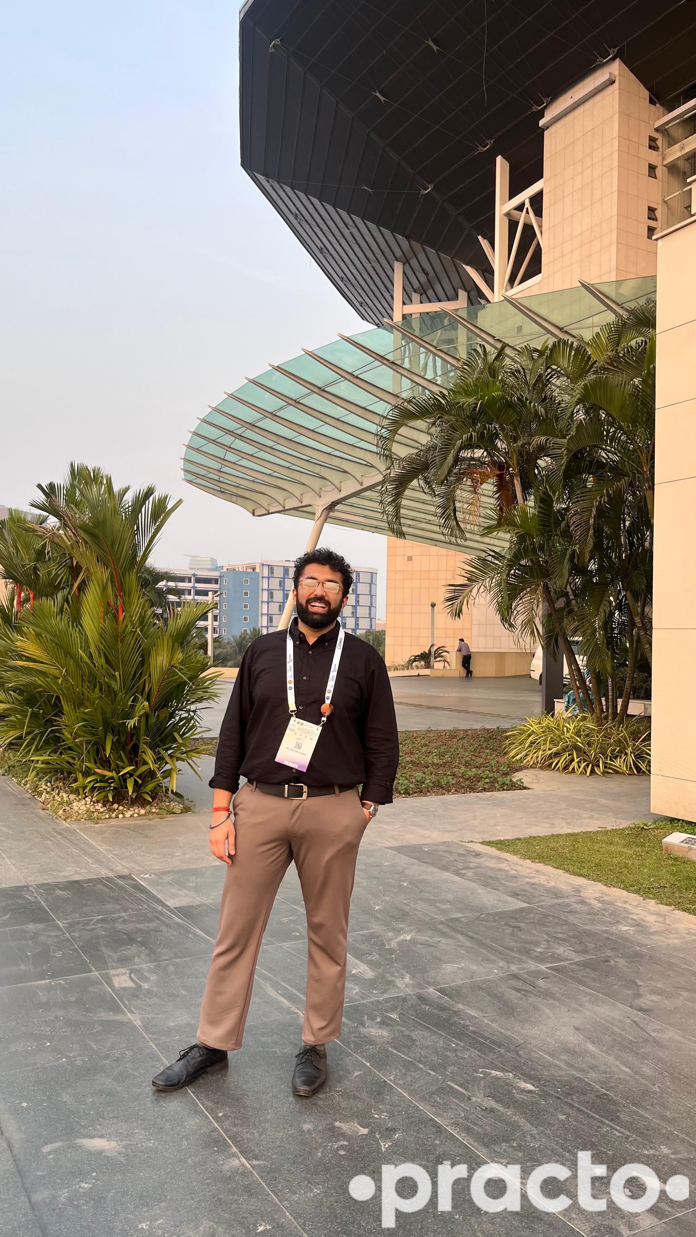 Dr. Shreshth Vinaik General Physician in Kolkata