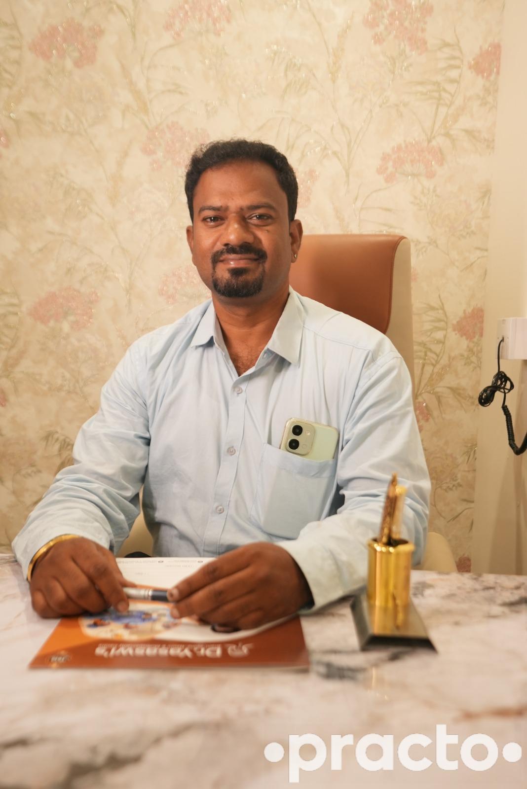 Dr. Vijayan   (Physiotherapist) Sports and Musculoskeletal Physiotherapist in Bangalore