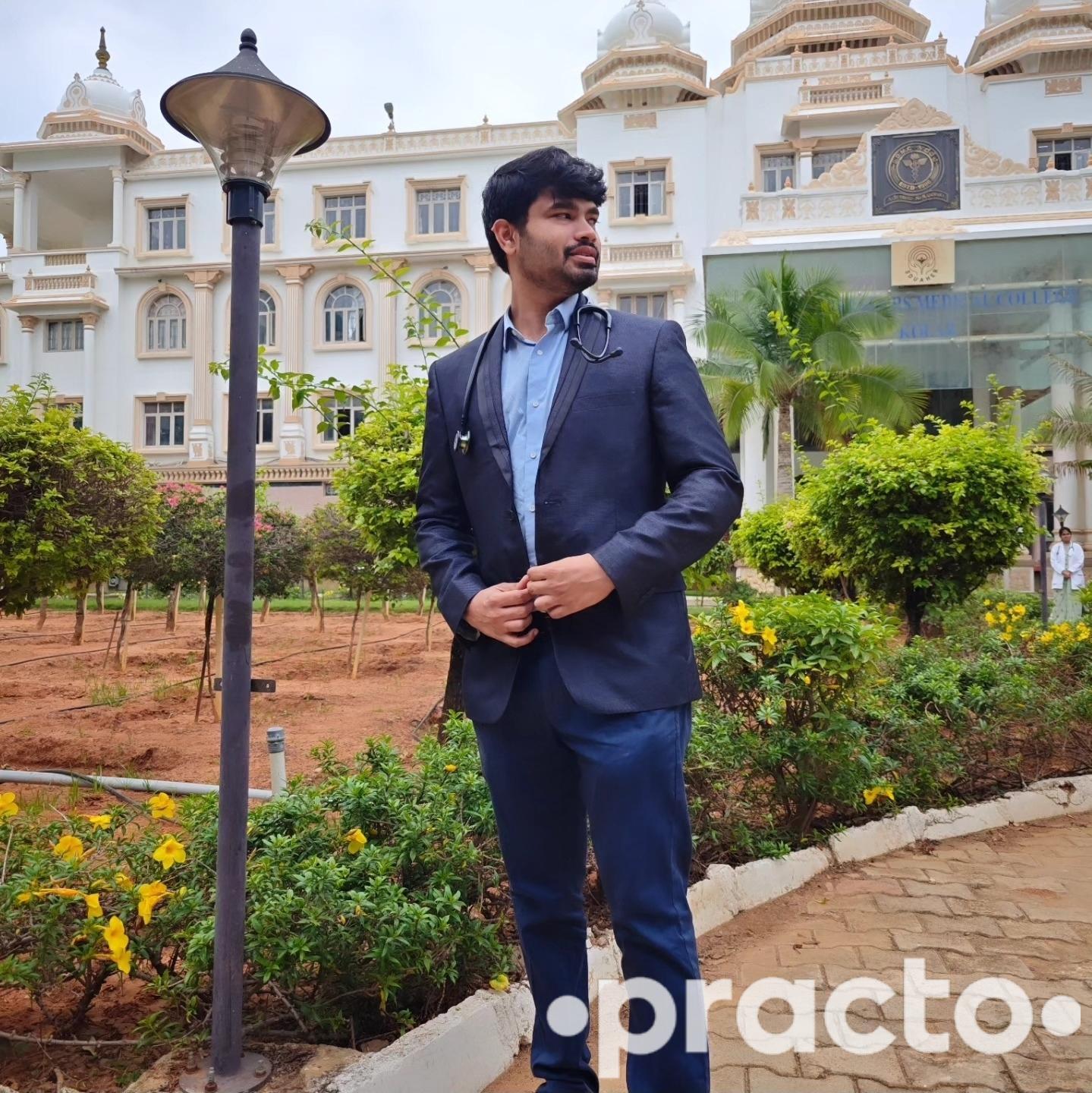 Dr. Lakwan Sakthi D R General Physician in Kolar