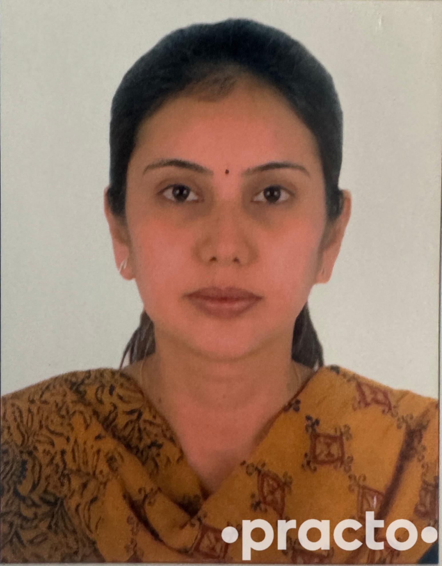 Dr. Chatura Mohan Endodontist in Bangalore