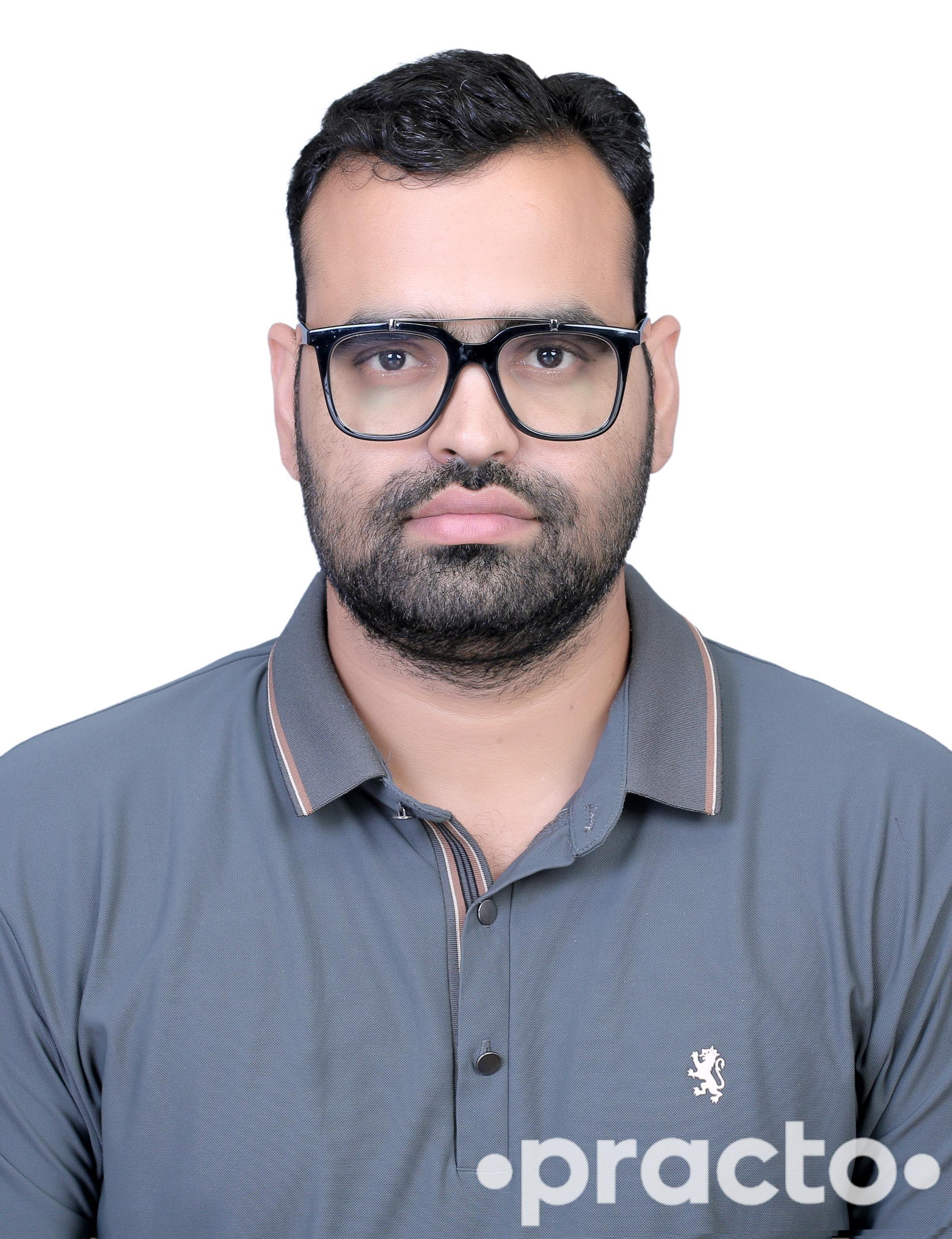 Dr. Suresh Kumar Orthopedic surgeon in Sikar