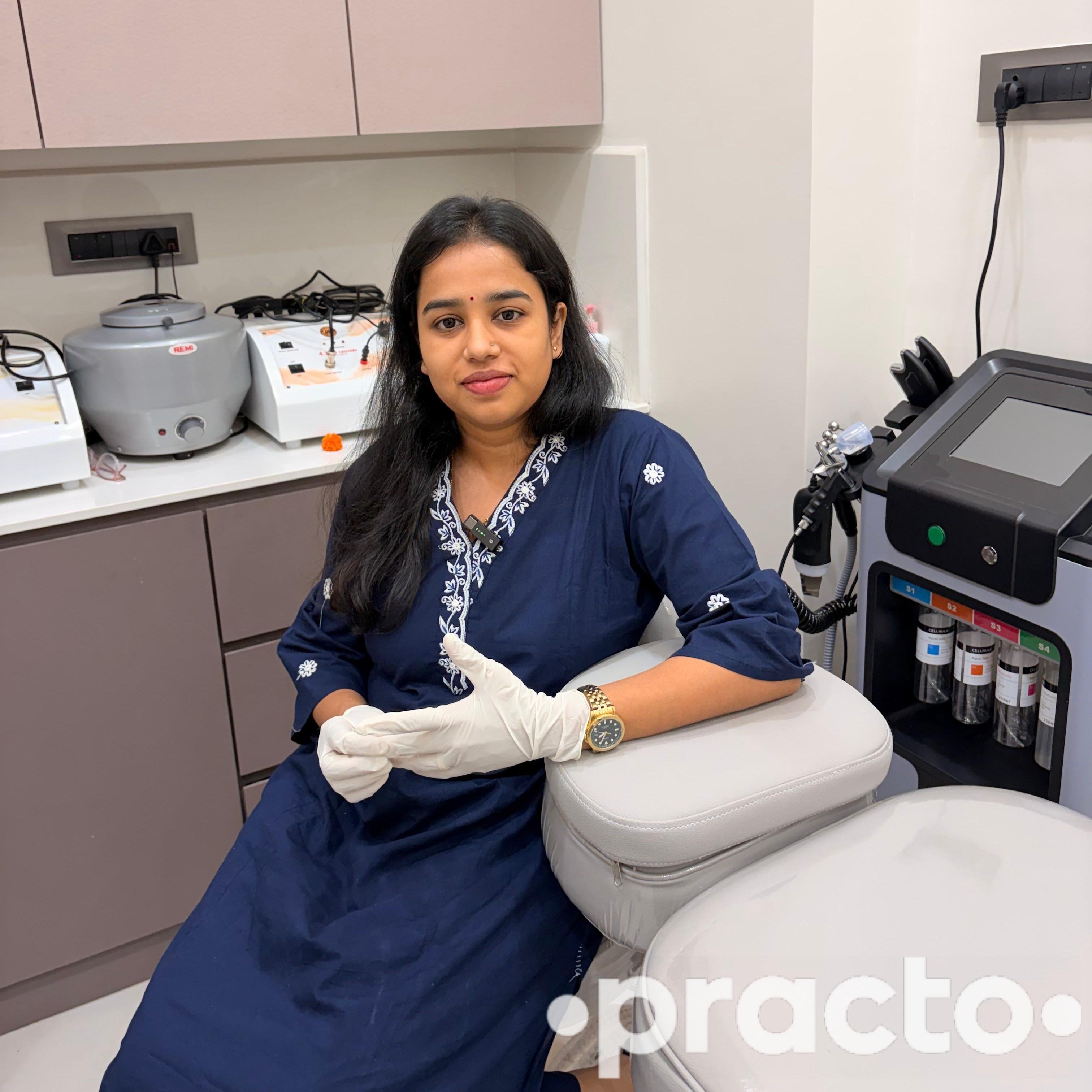 Dr. Jayshree Darshan Kadam null in Thane