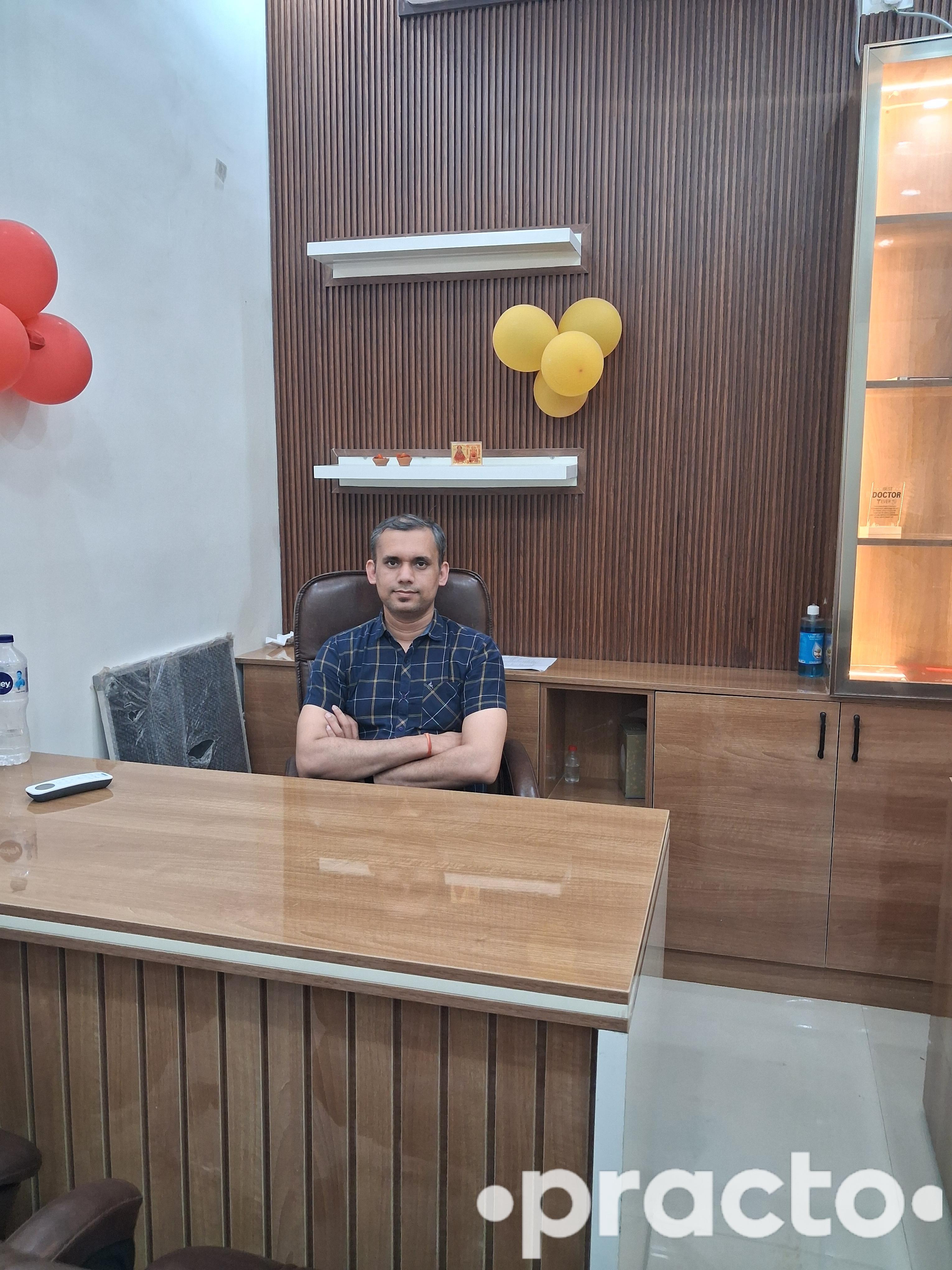 Dr. Abhishek Bhargava General Physician in Noida