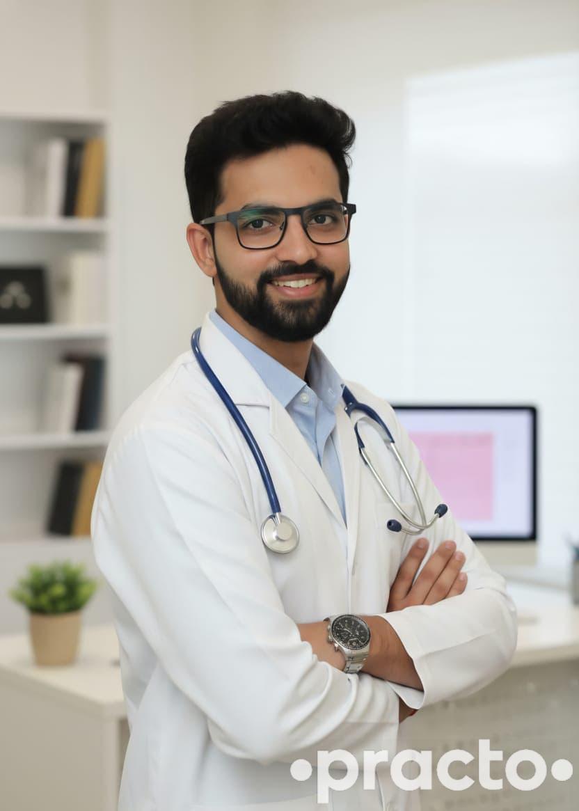 Dr. Oza Yaksh Pradeep Dermatologist in Ahmedabad