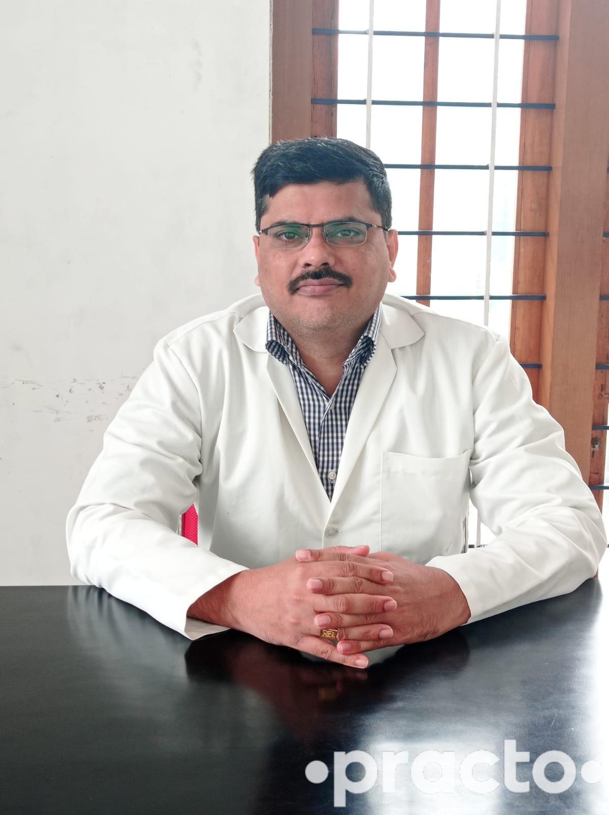Dr. K Vijay Raghava Dentist in Bangalore