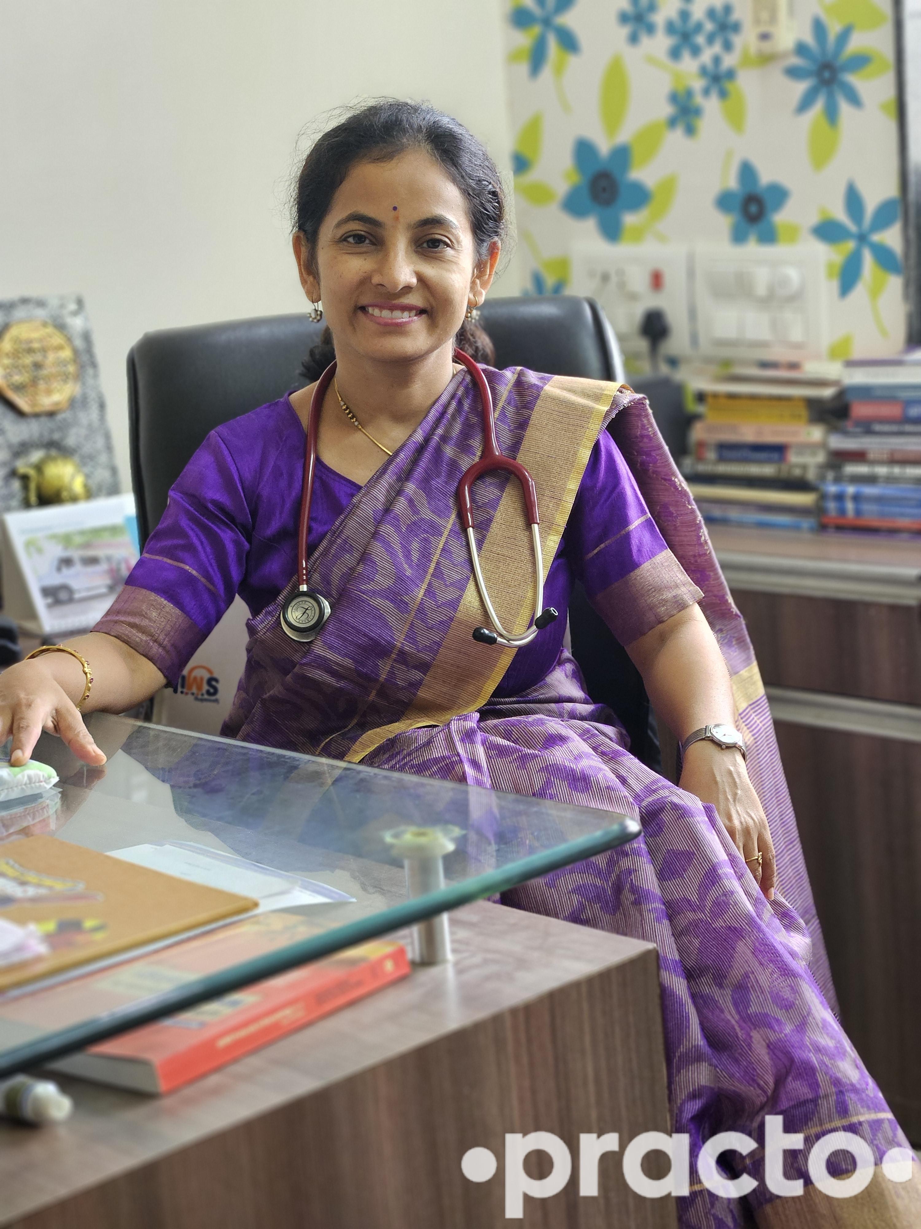 Dr. Shweta Tushar Shinde Pediatrician in Jalna