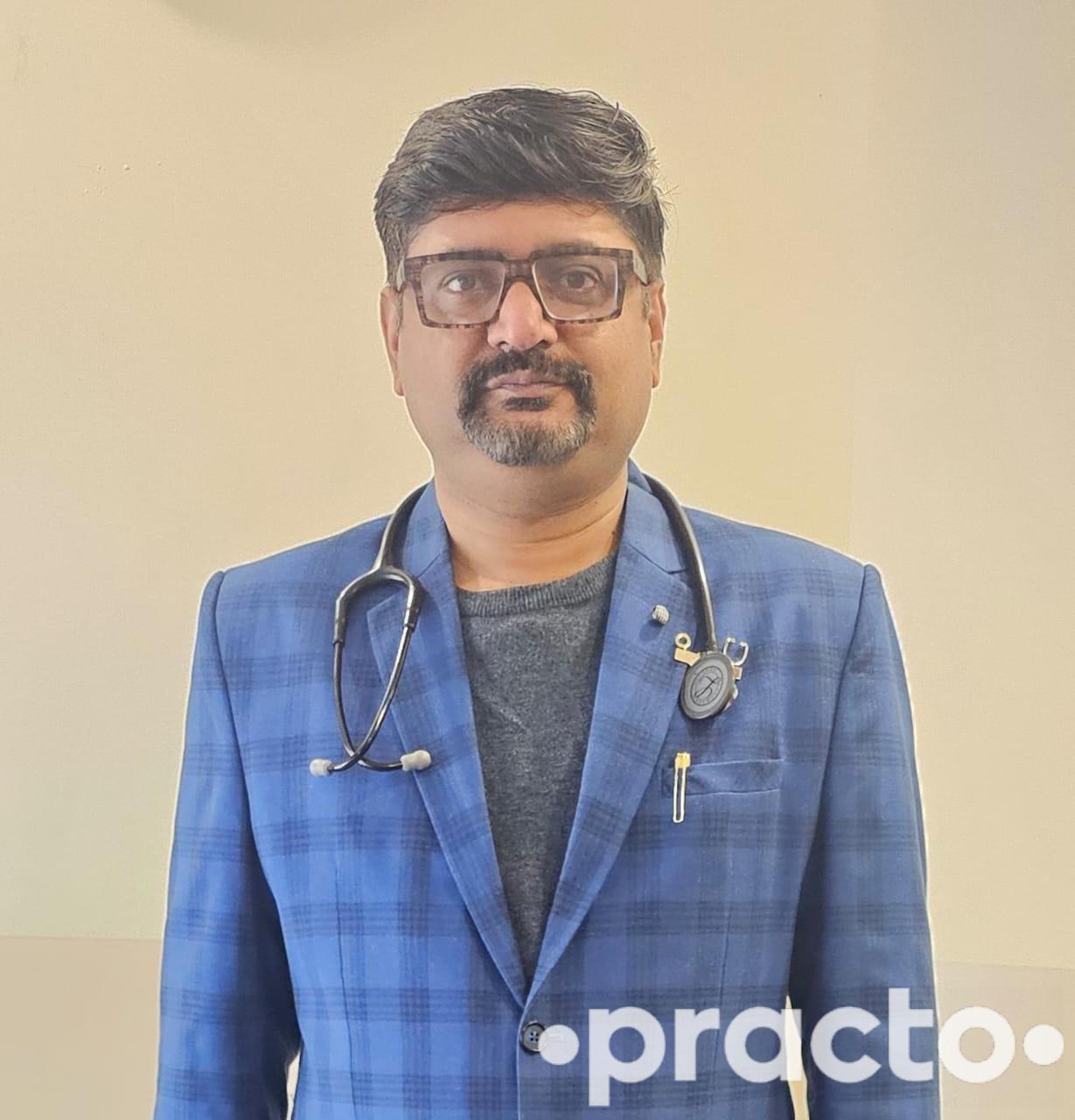 Dr. Dheeraj Garg Cardiologist in Delhi