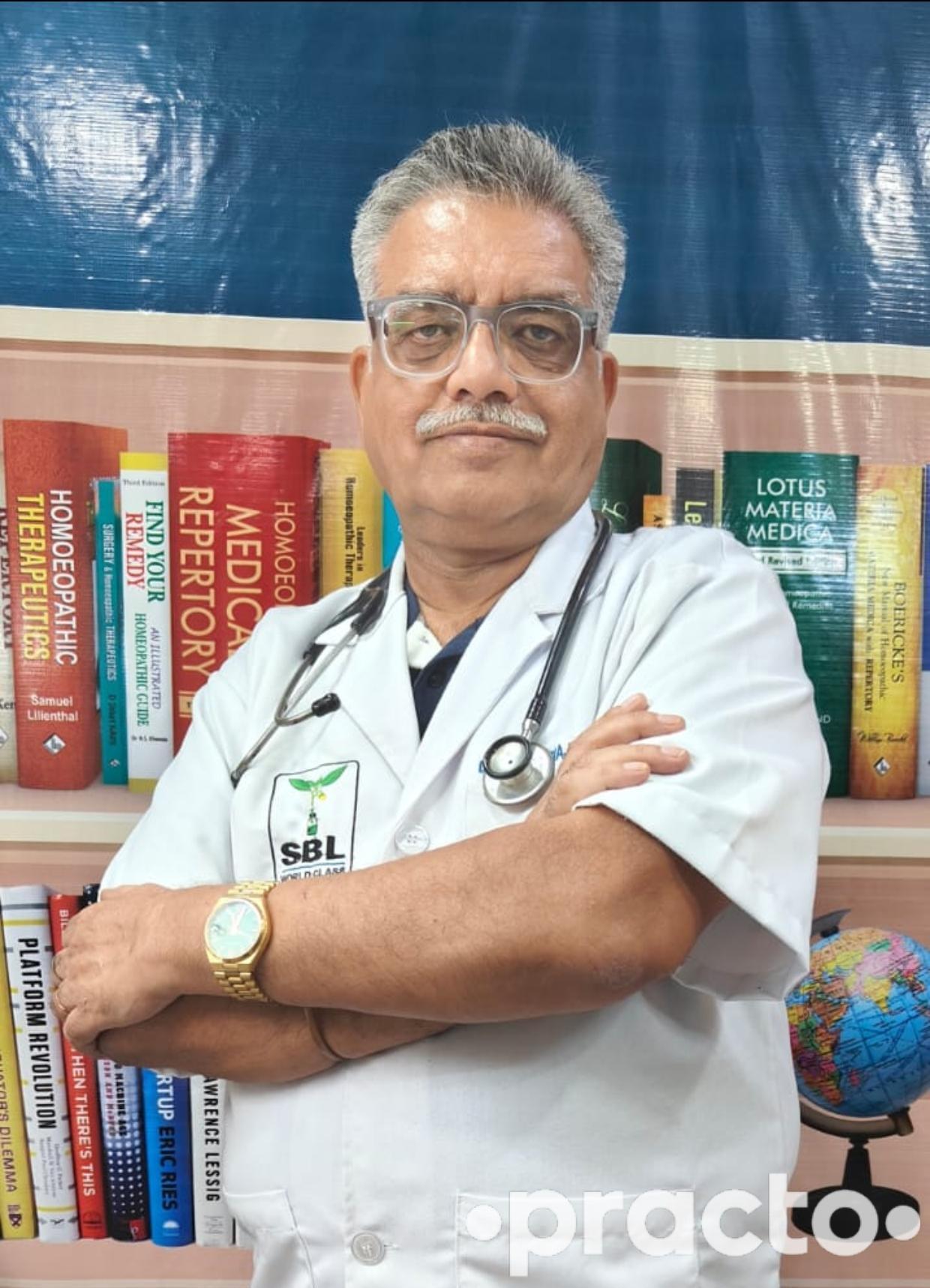 Dr. Neeraj Pasricha Homoeopath in Delhi
