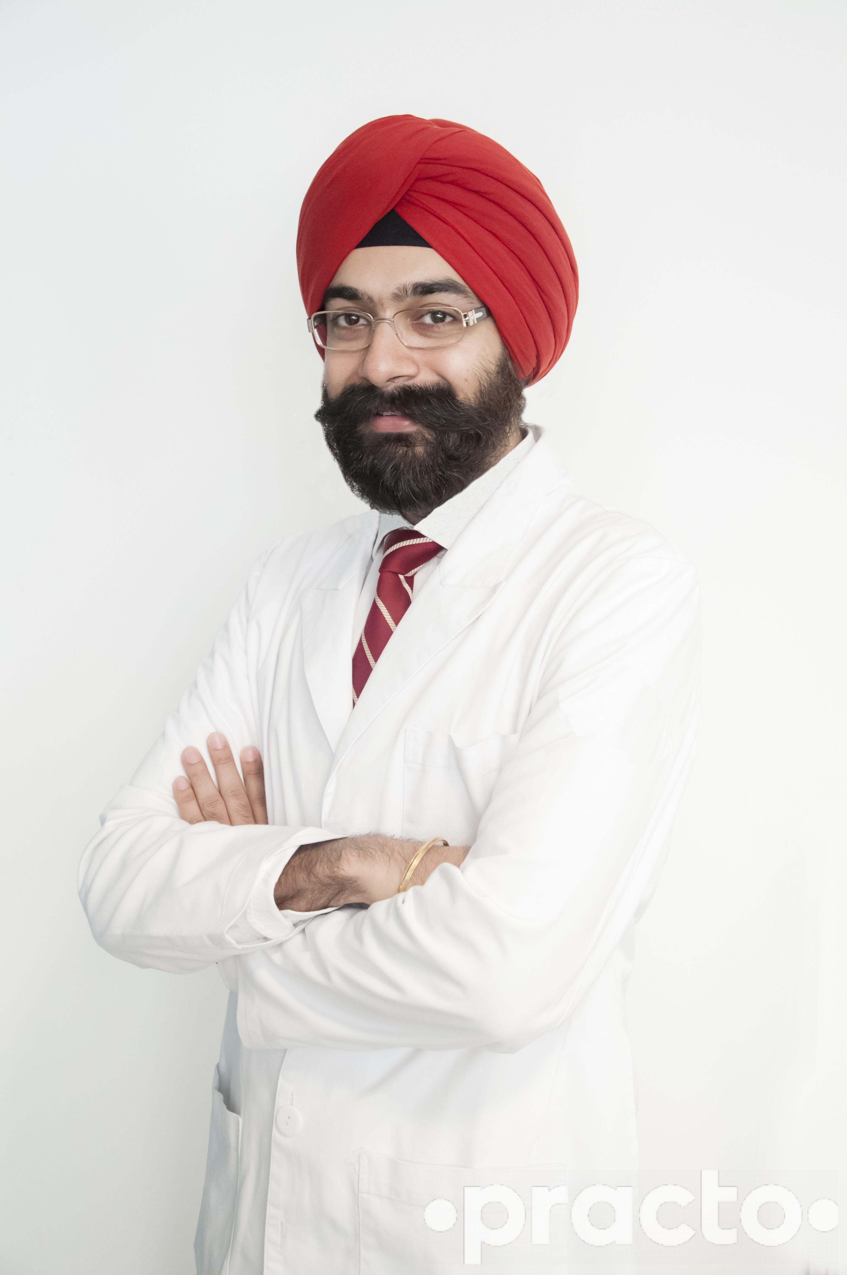 Dr. Digvijay Singh Ophthalmologist/ Eye Surgeon in Gurgaon