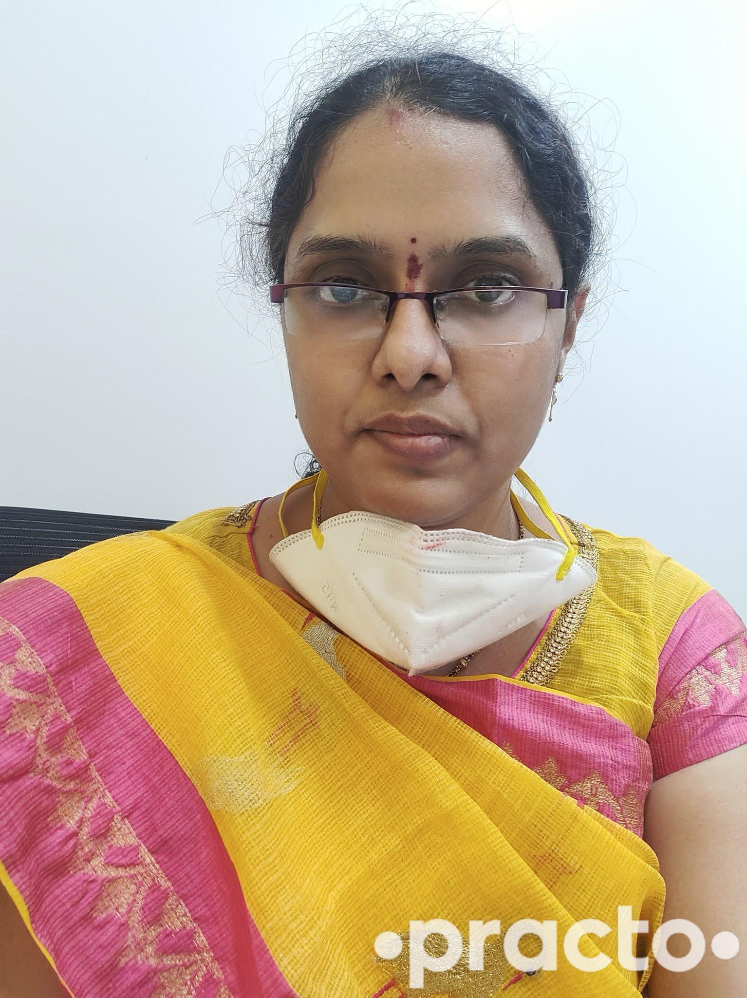 Dr. Shalini Paladugu Gynecologist in Tirupati
