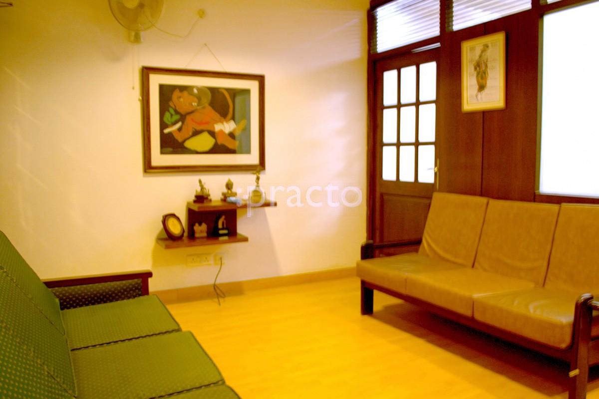Waiting Area at Dr Anil Dhall's Clinic DLF Phase III Gurgaon
