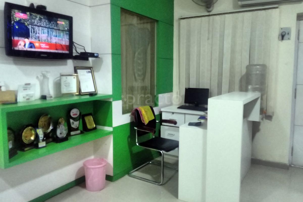 Reception at Dr. Bharath Dental & Implant Center Suryaraopet Vijayawada