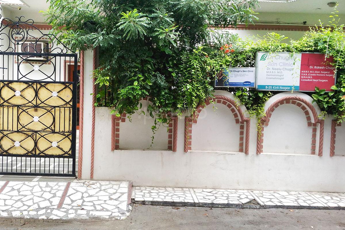Entrance at Dr. Chugh's Skin Clinic Kirti Nagar Delhi