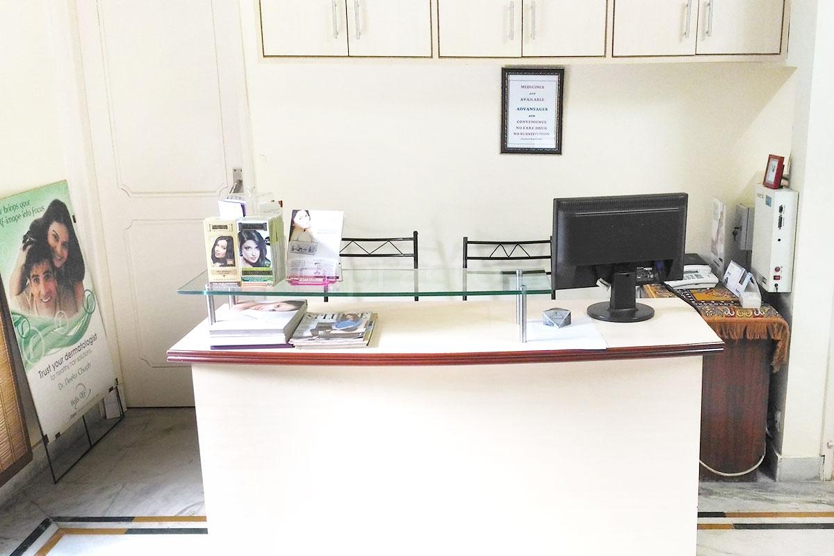 Reception at Dr. Chugh's Skin Clinic Kirti Nagar Delhi