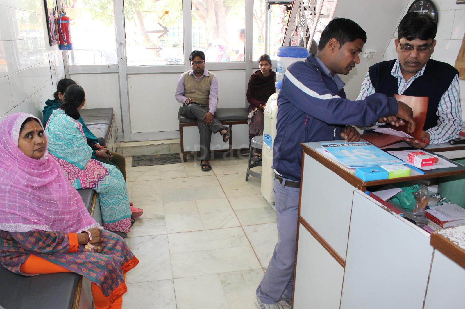 Dr. Dolly Bagai's Clinic Kingsway Camp Delhi