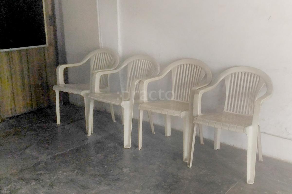 Waiting Area at Dr. Ishwar Chandra's Clinic Gandhi Nagar Meerut