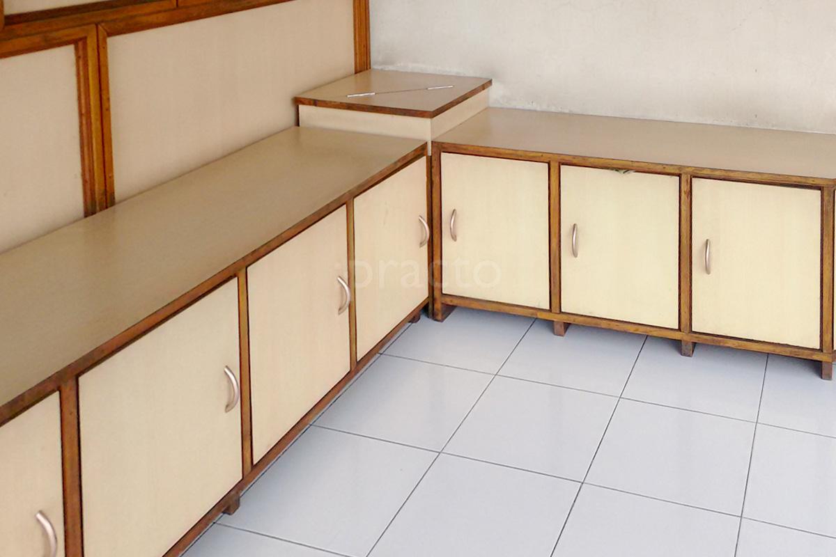 Waiting Area at Dr. Jayant Gujrati Clinic Tidke Colony Nashik