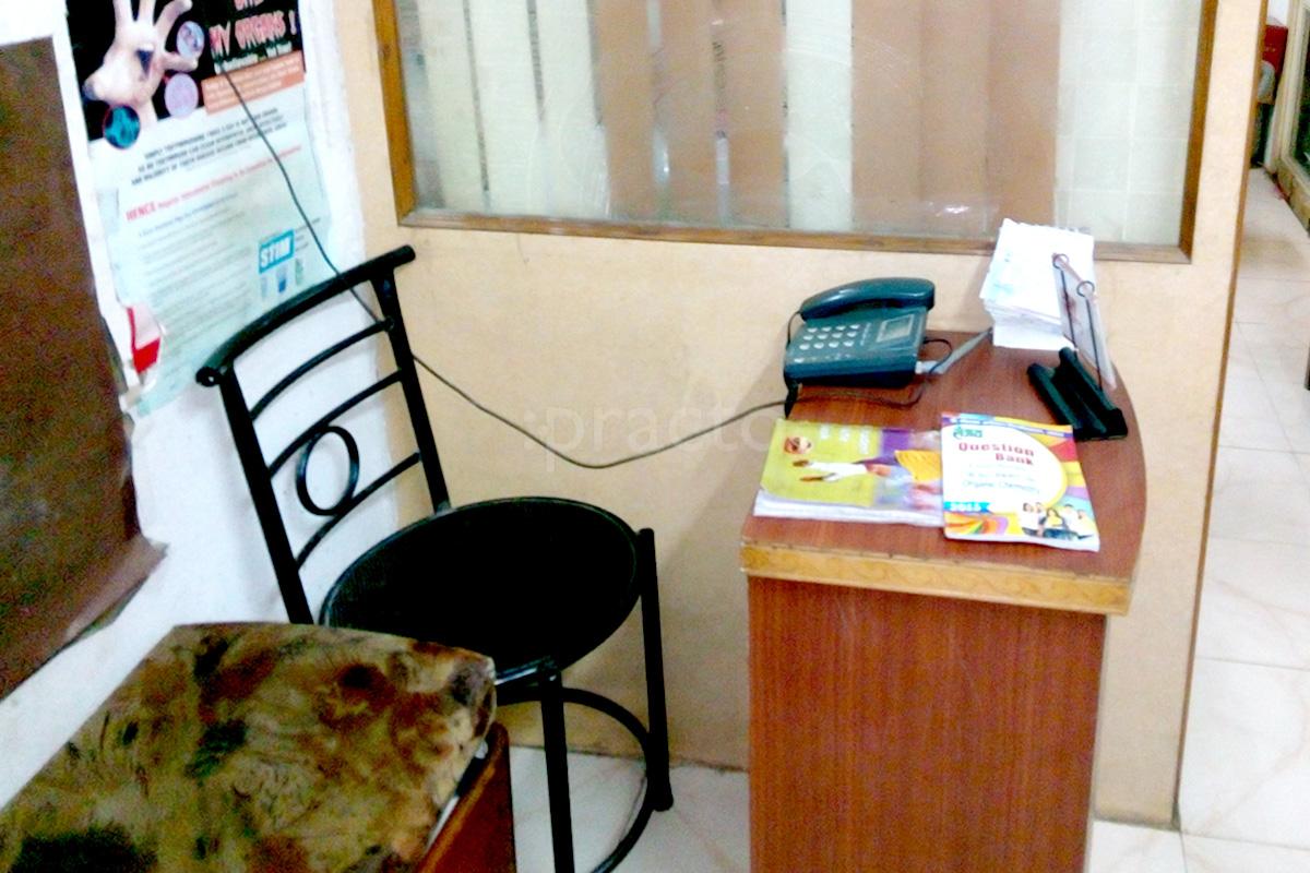 Reception at Dr. Jyoti's Dental Clinic Kamla Nagar Agra