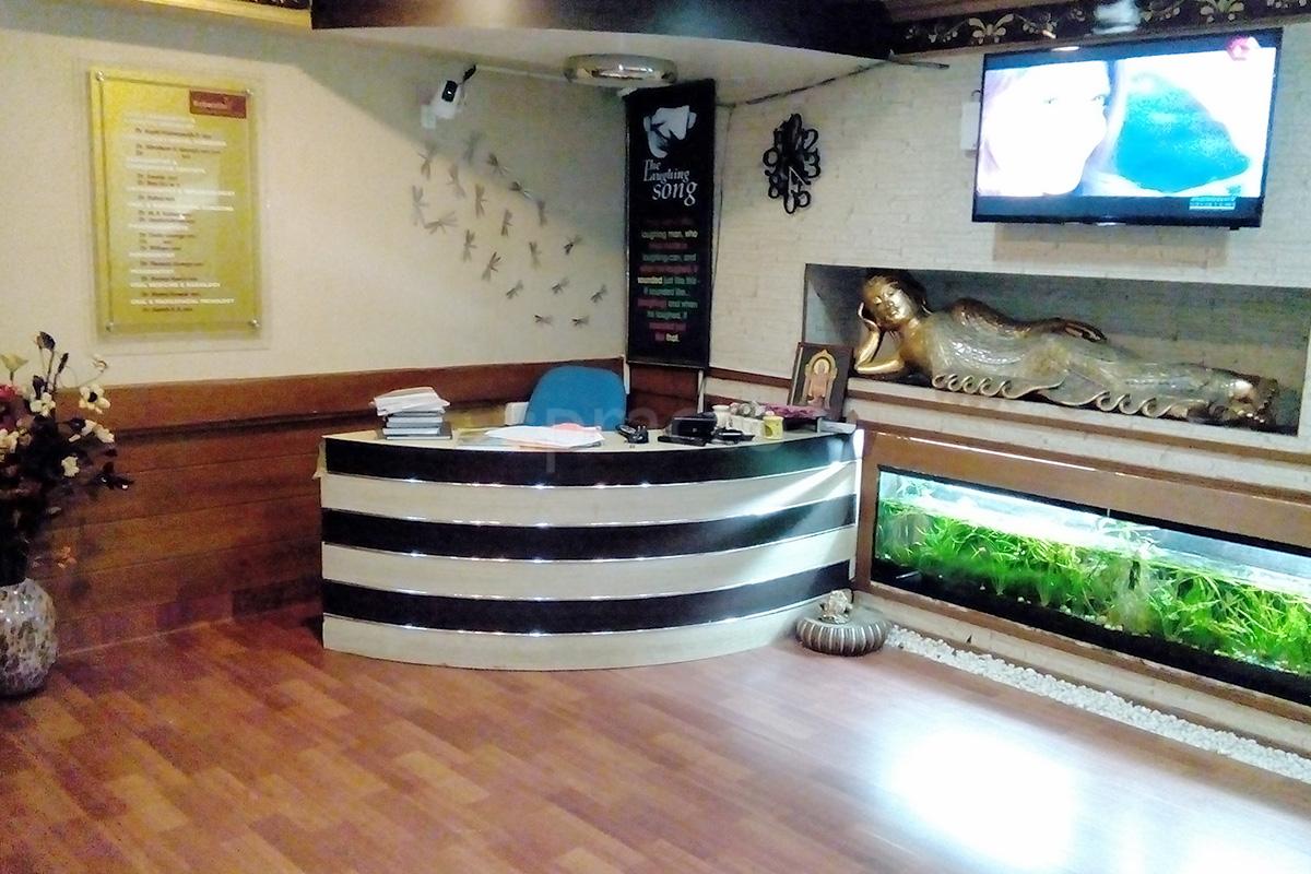 Reception at Dr. Kashi's Super Speciality Dental Centre Sasthamangalam Thiruvananthapuram