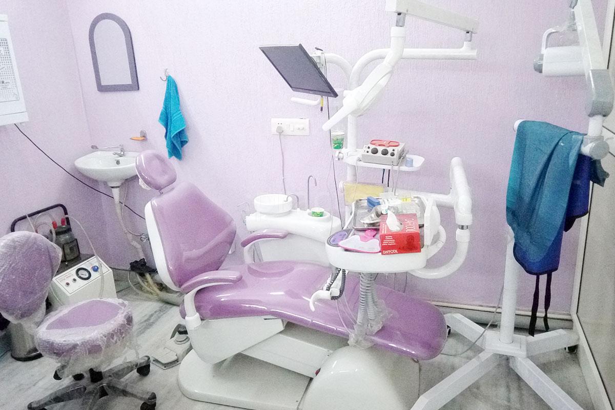 OPD/Ward at Dr. Kumar's Dental And Medical Care Centre Kalkaji Delhi