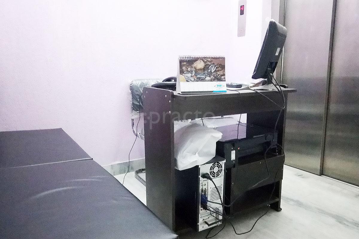 Reception at Dr. Kumar's Dental And Medical Care Centre Kalkaji Delhi
