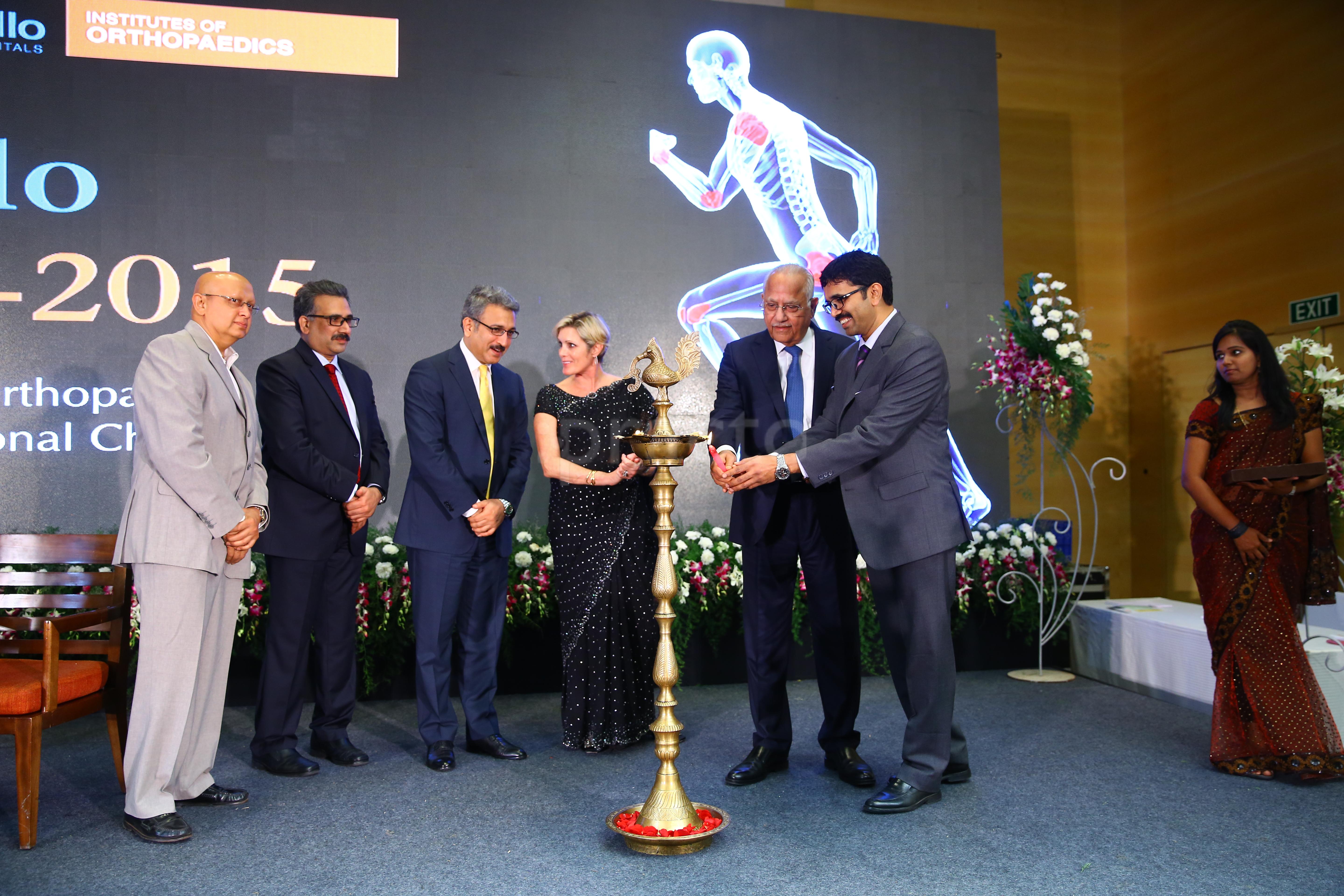 Entrance at Regenio Orthopaedics (Arthroscopy, Sports Injuries) Khajaguda Hyderabad