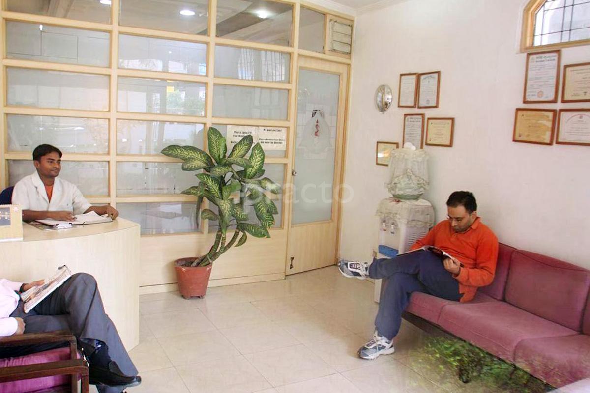 Waiting Area at Dr. Lall's Dental Specialities Pitampura Delhi