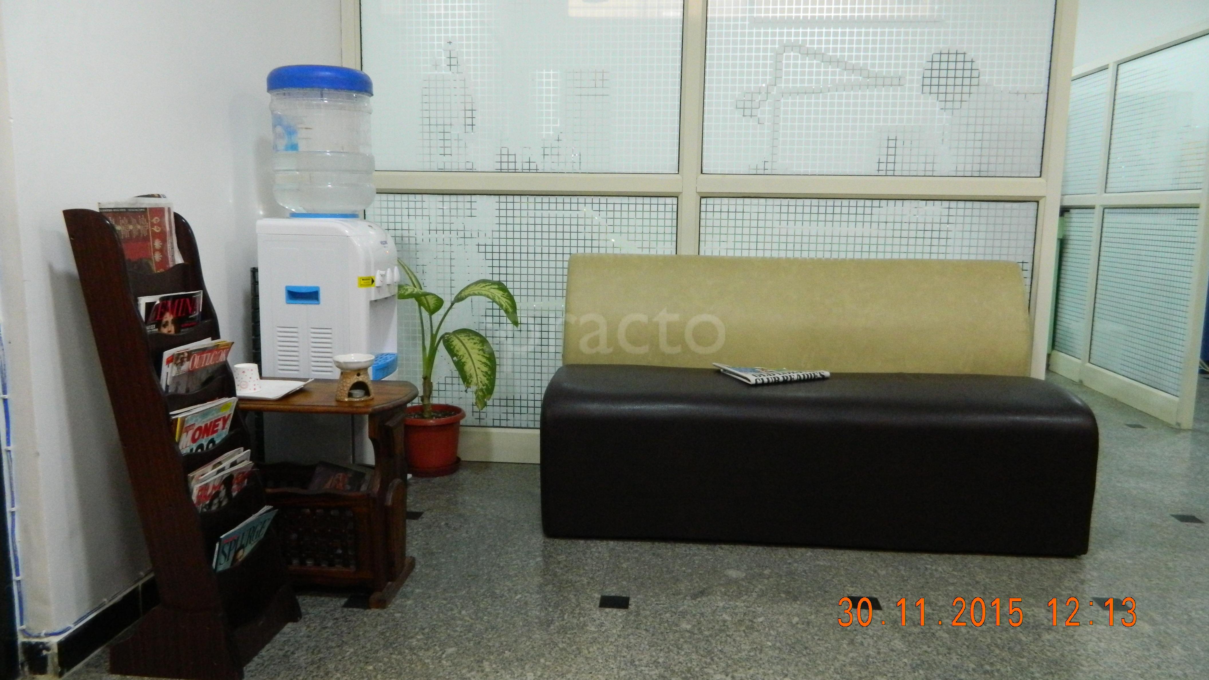Waiting Area at Dr. Anand Lohiya's Clinic Gurgaon Sector 42 Gurgaon