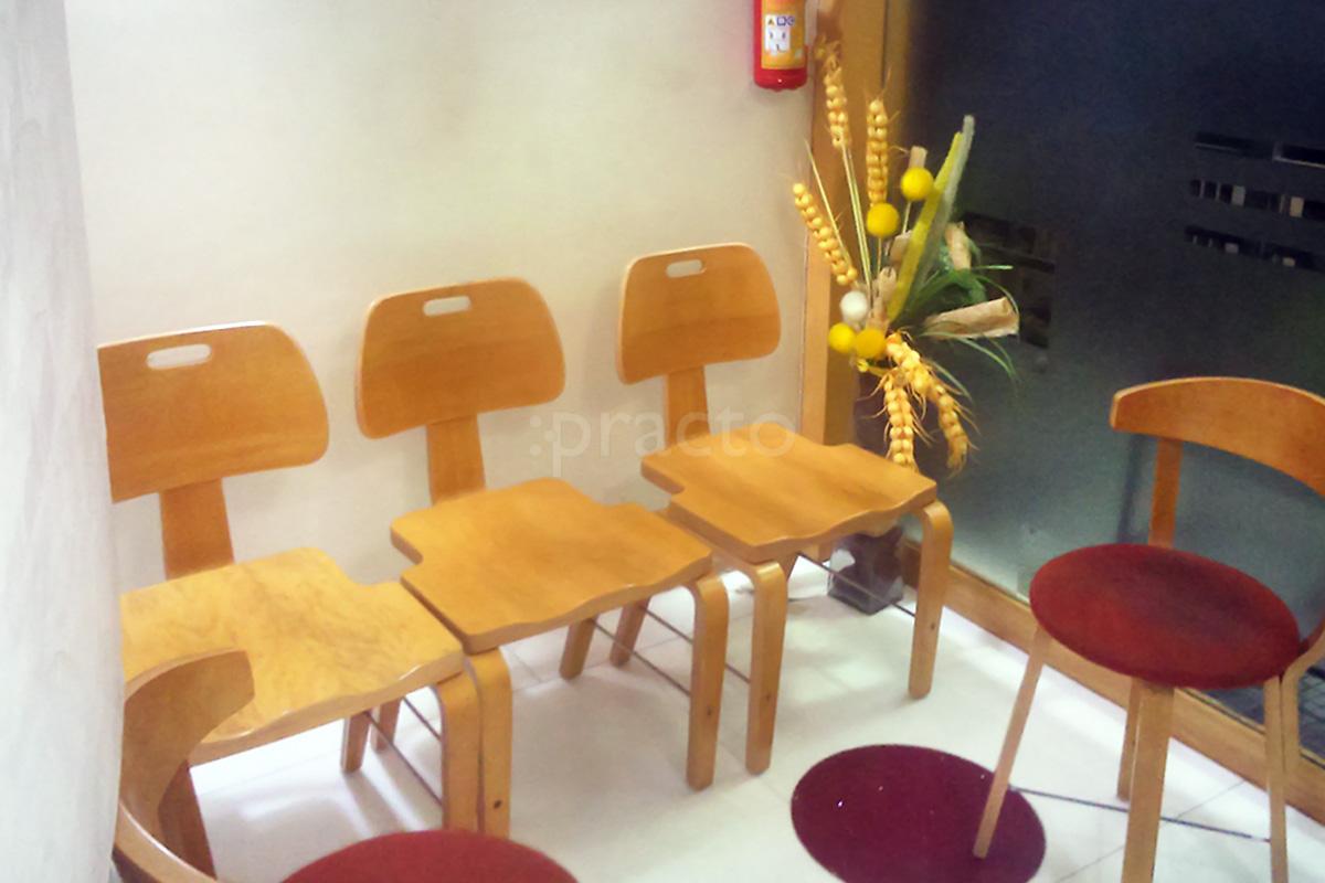 Waiting Area at Dr. Madhumati Dhawad's Speciality Dental Clinic Ramdaspeth Nagpur