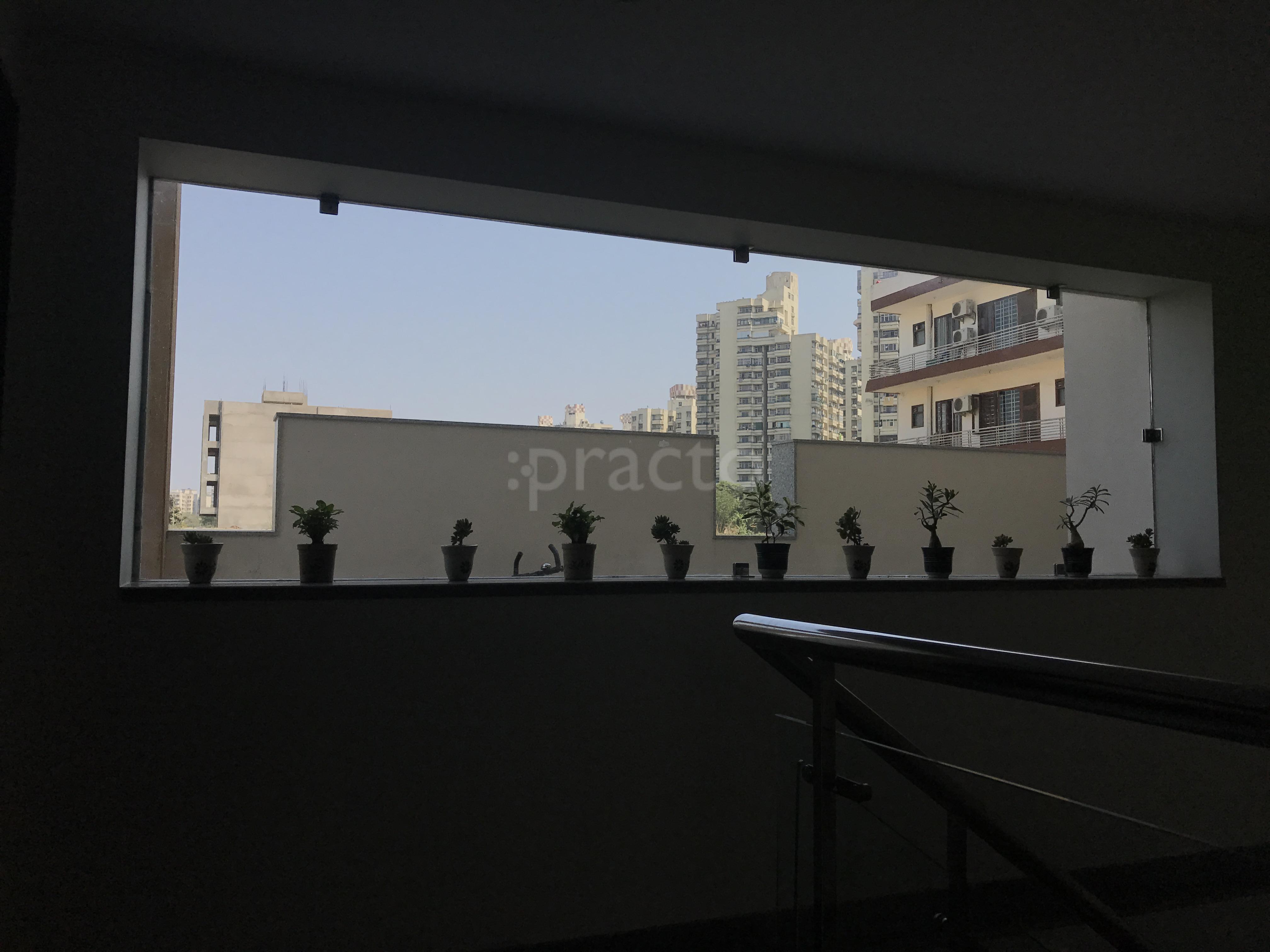 Waiting Area at Dr Malik's Prime Clinic - Hearing Tinnitus Vertigo Gurgaon Sector 52 Gurgaon