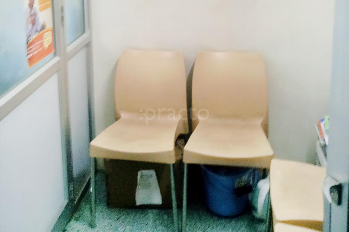 Waiting Area at Dr Manoj Soni Clinic Byron Bazar Raipur