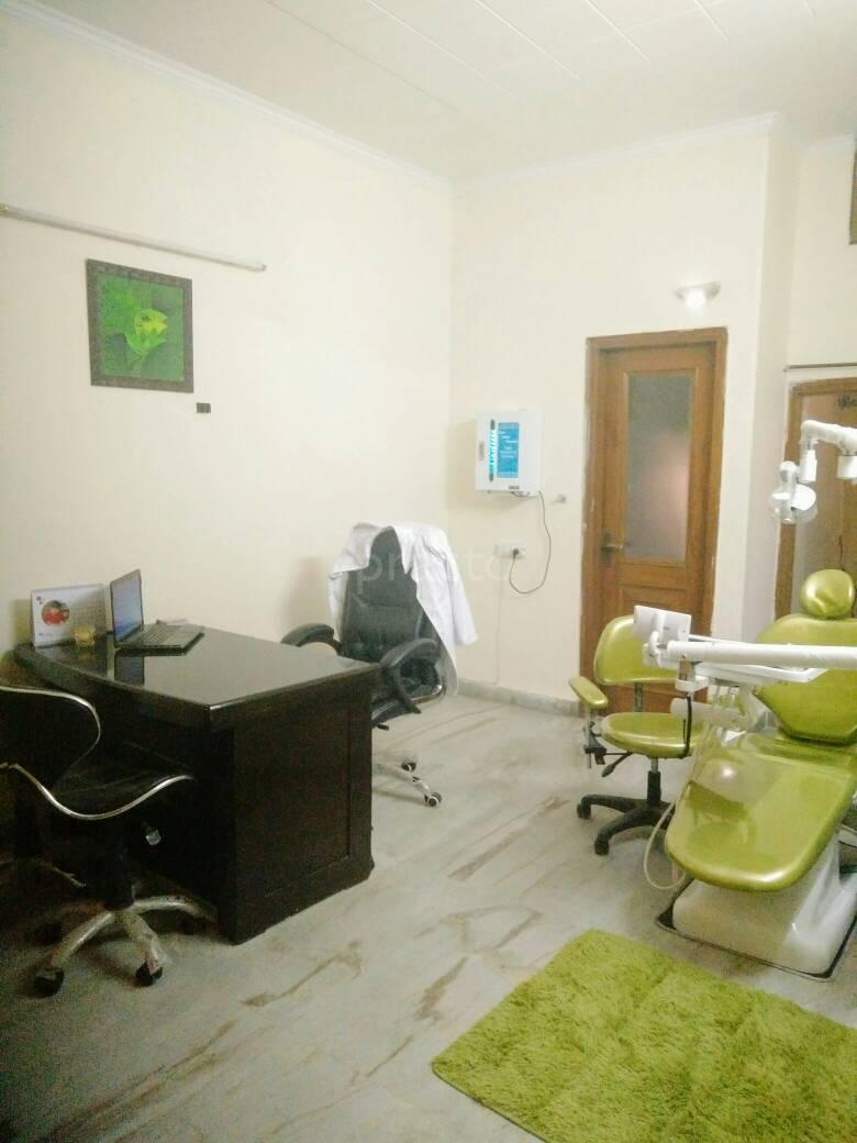 Dr. Monika's Dental Clinic Rohini Sector 14 Delhi