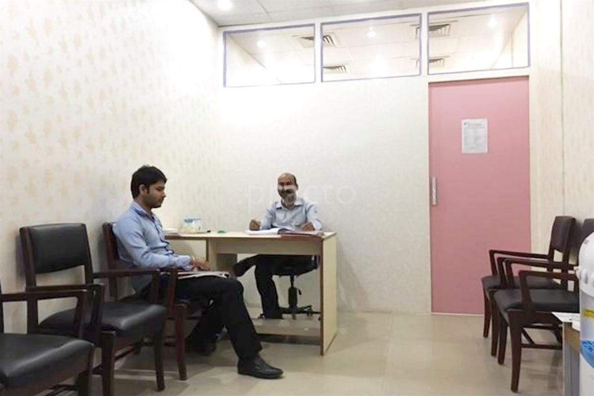 Waiting Area at Dr. Mukta Kapila's Clinic Gurgaon Sector 50 Gurgaon