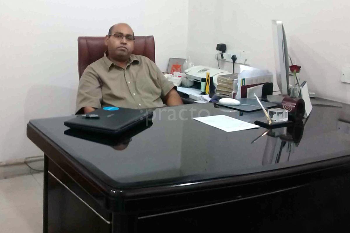 OPD/Ward at Dr. Navneet Rastogi's Clinic Alaknanda Delhi