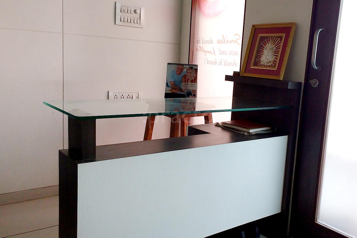 Reception at Dr. Nirav's Dental World & Implant Centre Akota Vadodara