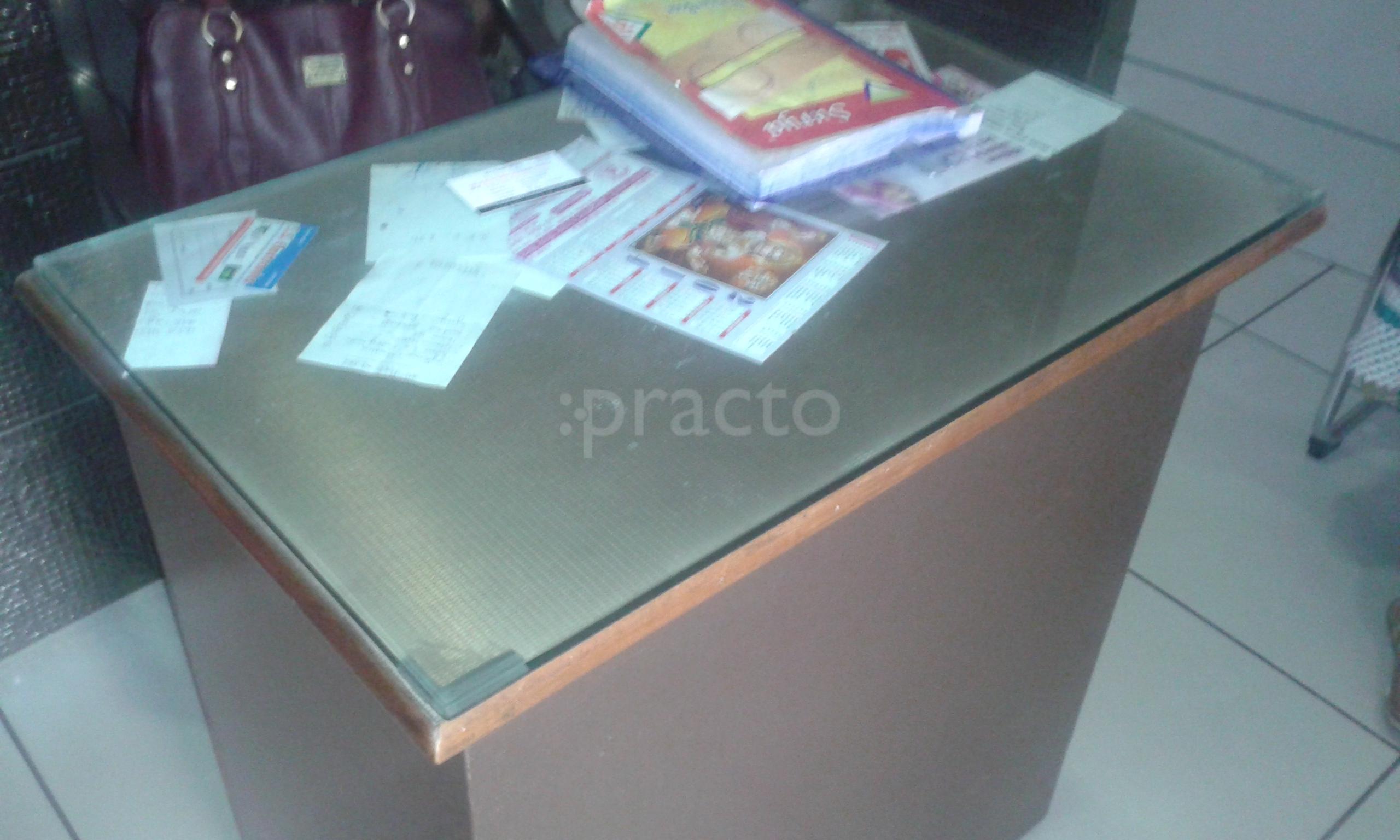 Dr. Nisha Grover's Clinic Gandhi Ashram Meerut