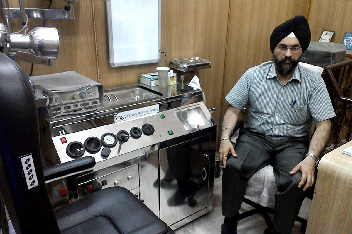 OPD/Ward at Dr. Pasricha's E.N.T. & Eye Care Centre Gurgaon Sector 11 Gurgaon