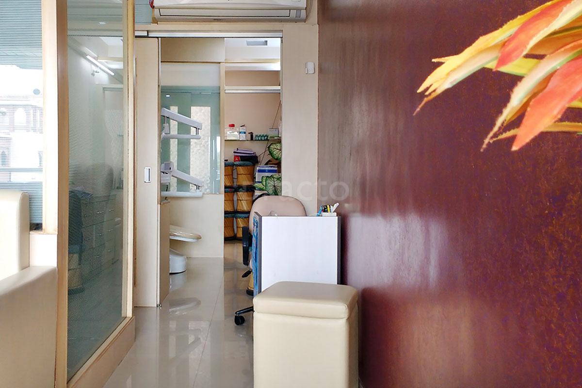 Reception at Dr. Phulari's Multispeciality Dental Clinic Gotri Vadodara