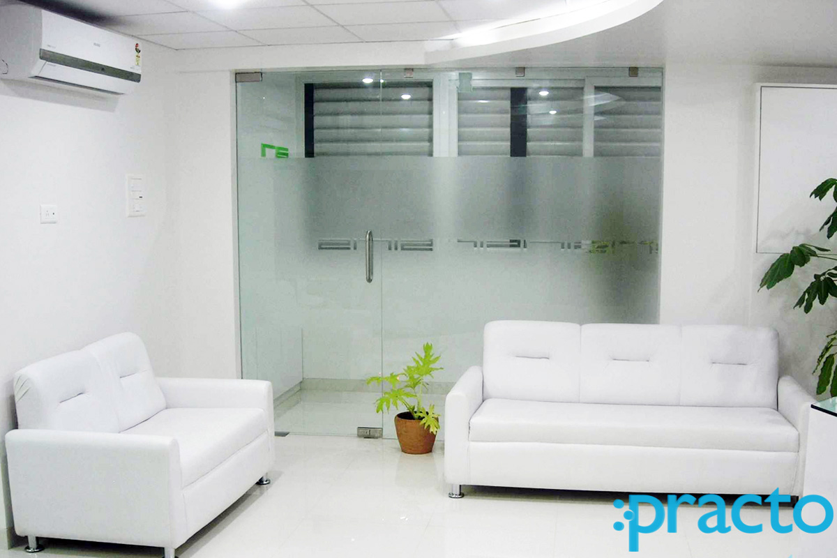 Waiting Area at Dr Potnis Clinic Shukrawar Peth Pune