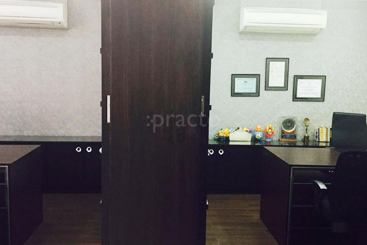 Entrance at Dr. Prismi Jain Bund Garden Pune