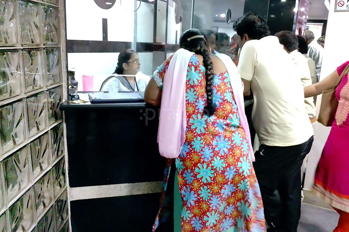 Reception at Dr. R.K. Choudhary Clinic Preet Vihar Delhi