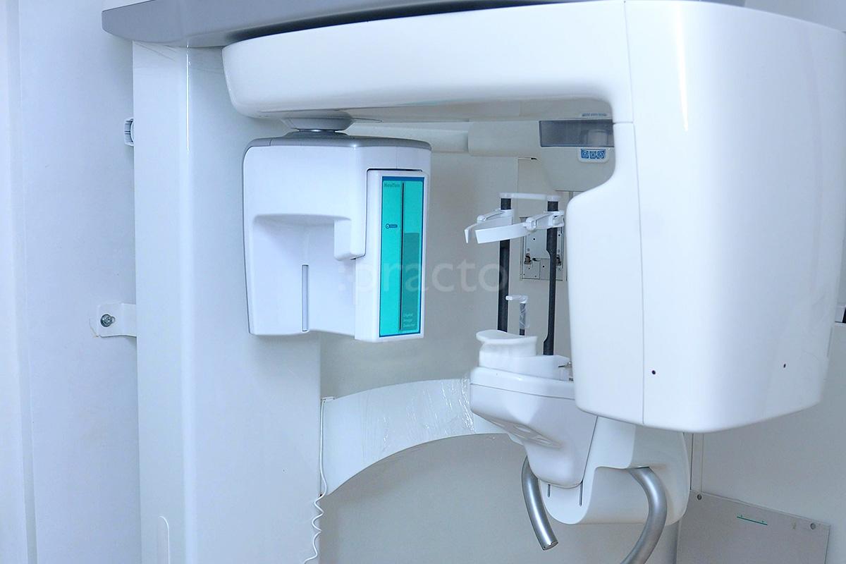 Services at Dr Rahul's Dentaville, Implant & Root Canal Centre Thane West Thane