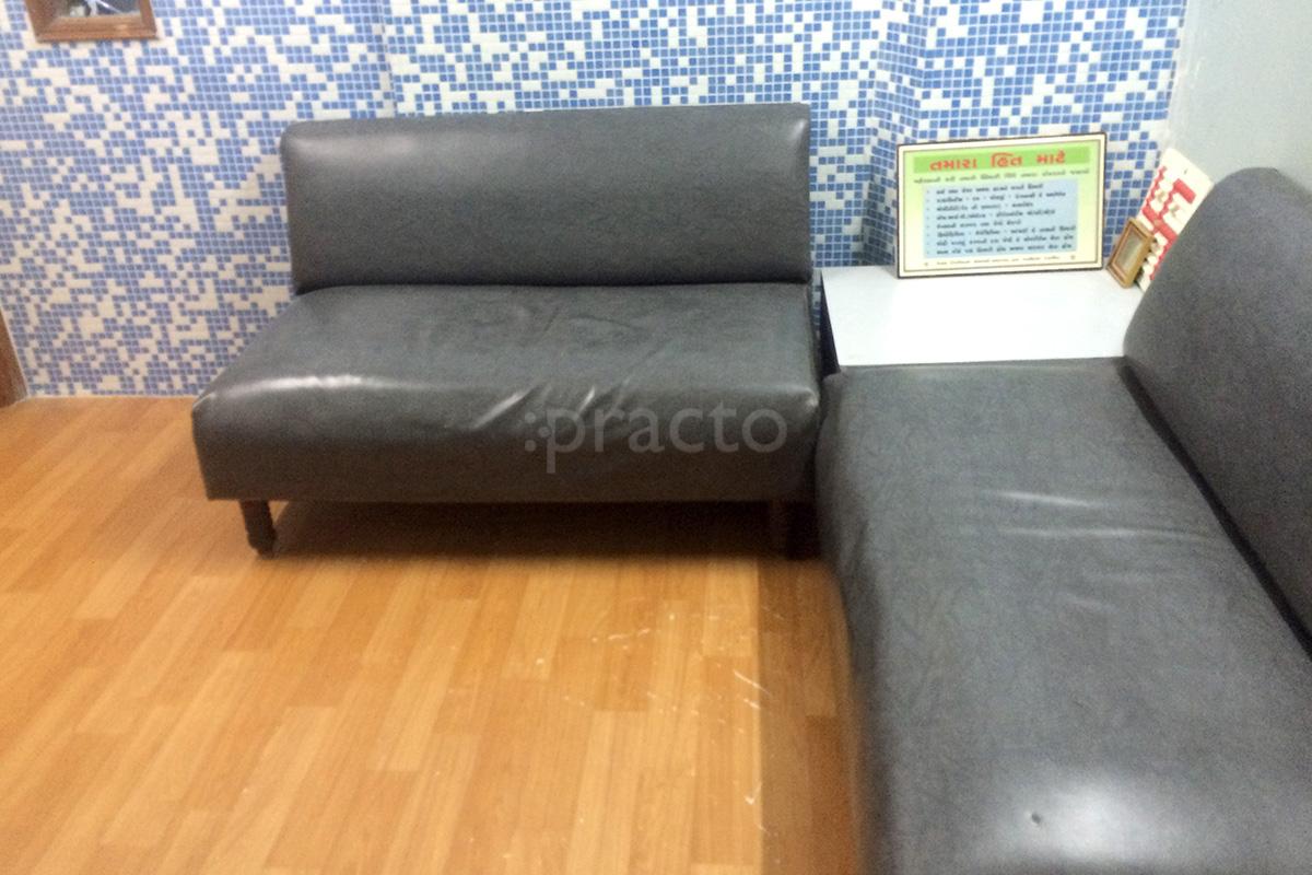 Waiting Area at Dr. Rajnikant P Mehta Clinic Navrangpura Ahmedabad
