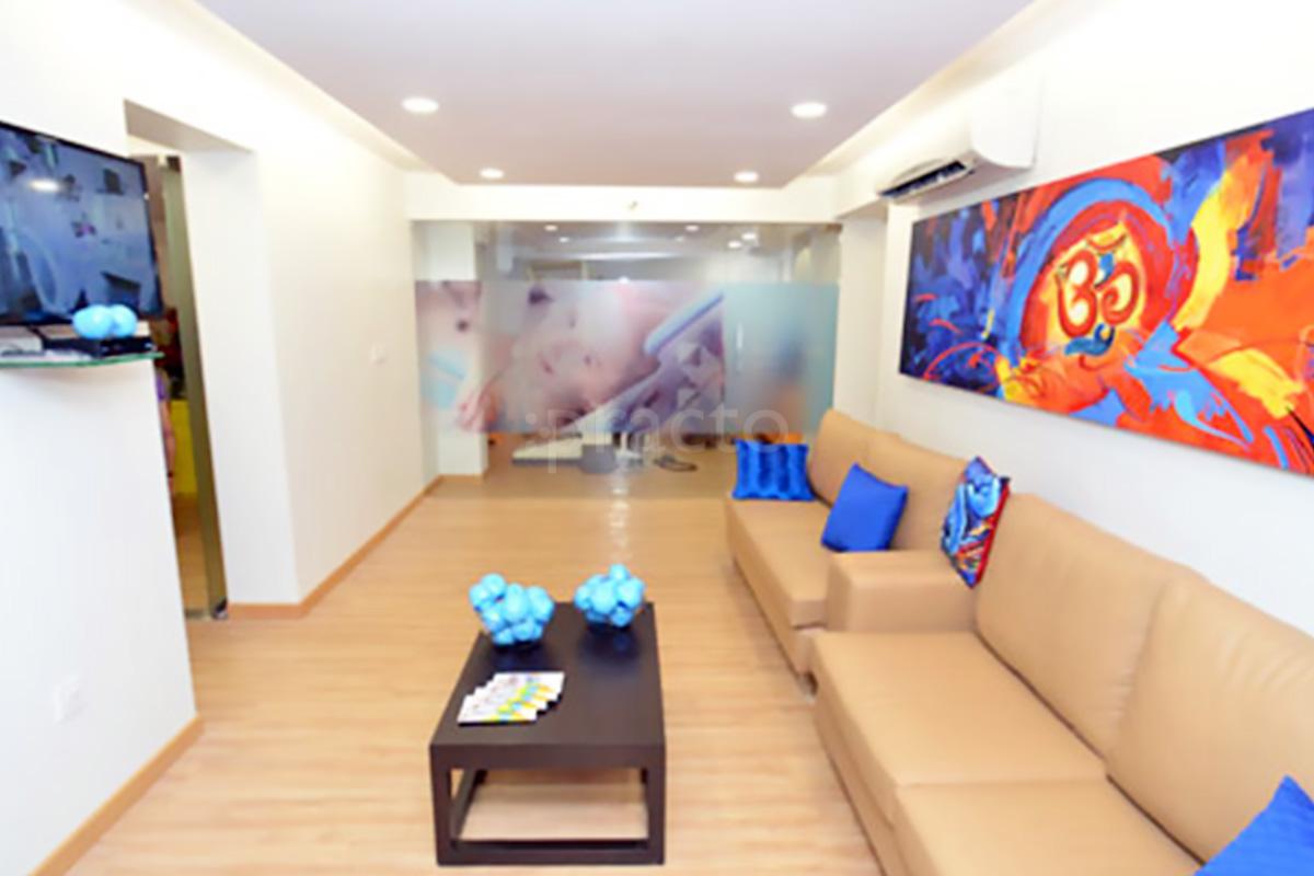Waiting Area at Dr. Rashika Vijan Dental Studio Khar West Mumbai