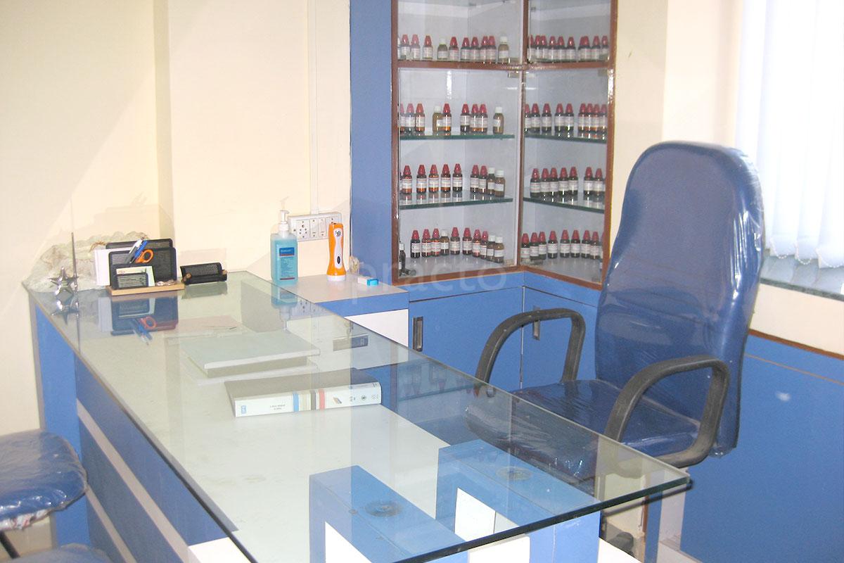 Consultation Room at Dr. Anshita Singh Rathore's Homeopathy & Counseling Center Baner Pune