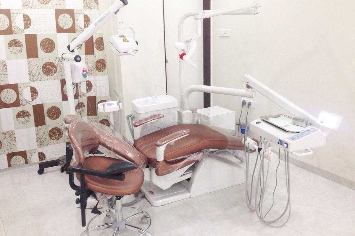 OPD/Ward at Dr. Raut's Dental And Oral Care Hadapsar Pune