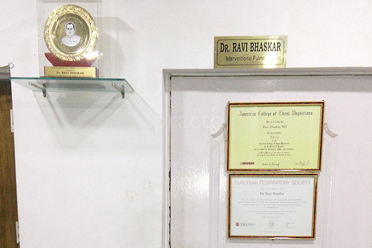 Others at Dr. Ravi Bhaskar's Clinic Indira Nagar Lucknow