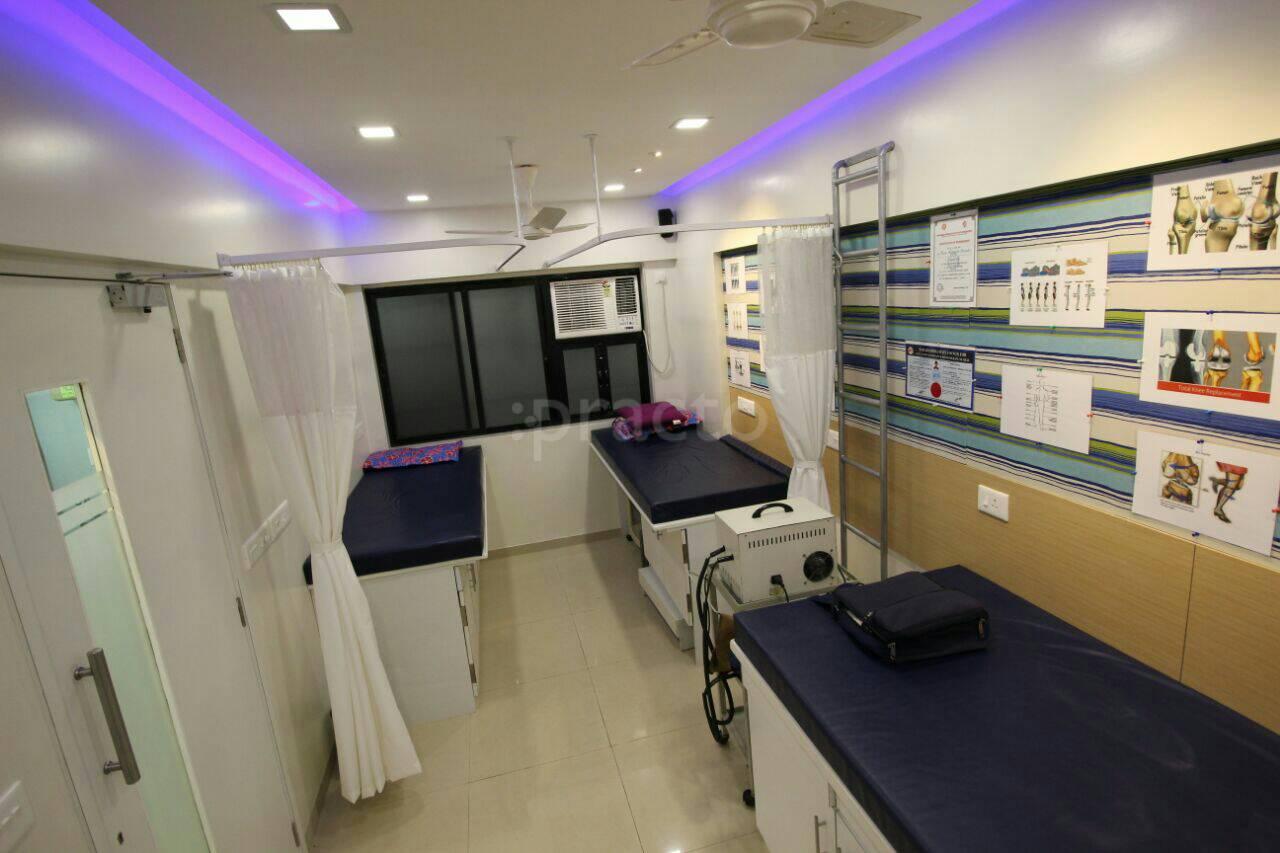 Dr. Reena Chitnis Physiotherapy Clinic Mahim Mumbai
