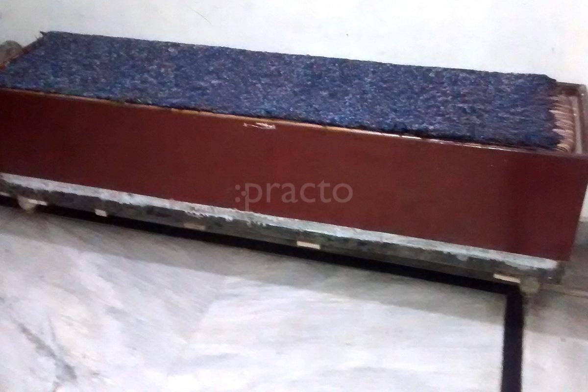 Waiting Area at Dr. S. K. Chauhan Clinic Kaushalpuri Kanpur